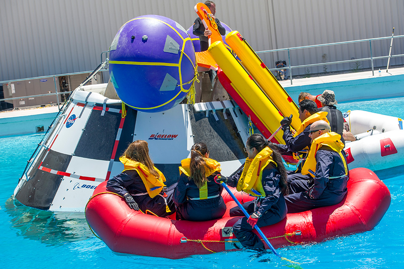 Illustration for article titled Boeing's Space Taxi Got Soaked During Splashdown Tests